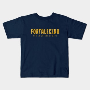 Fortalecida por la Gracia de Dios Kids T-Shirt